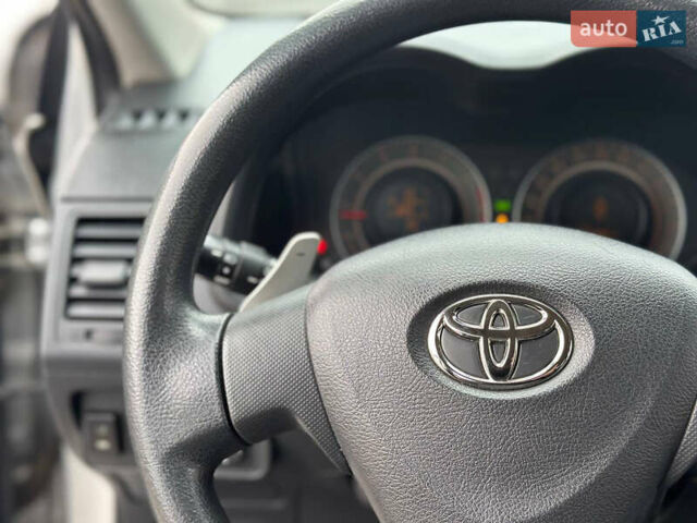 Серый Тойота Королла, объемом двигателя 1.59 л и пробегом 170 тыс. км за 6500 $, фото 30 на Automoto.ua