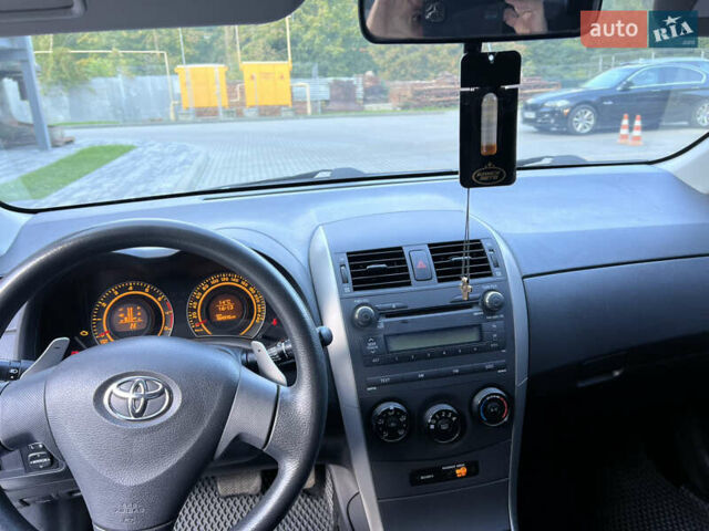 Серый Тойота Королла, объемом двигателя 1.6 л и пробегом 160 тыс. км за 6700 $, фото 8 на Automoto.ua