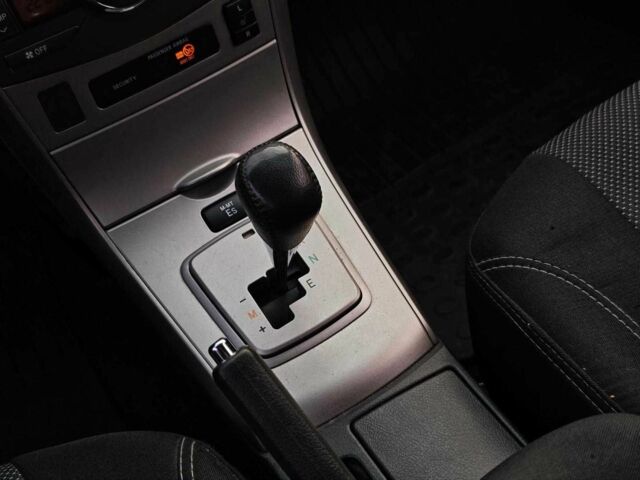 Серый Тойота Королла, объемом двигателя 1.6 л и пробегом 251 тыс. км за 6690 $, фото 16 на Automoto.ua