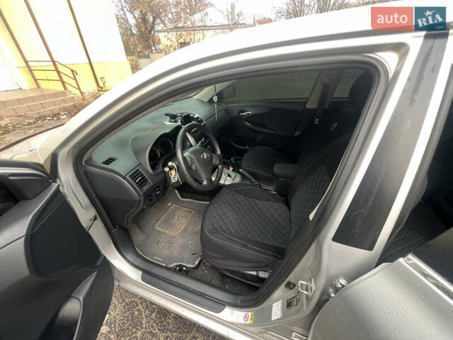 Серый Тойота Королла, объемом двигателя 1.6 л и пробегом 280 тыс. км за 6500 $, фото 3 на Automoto.ua