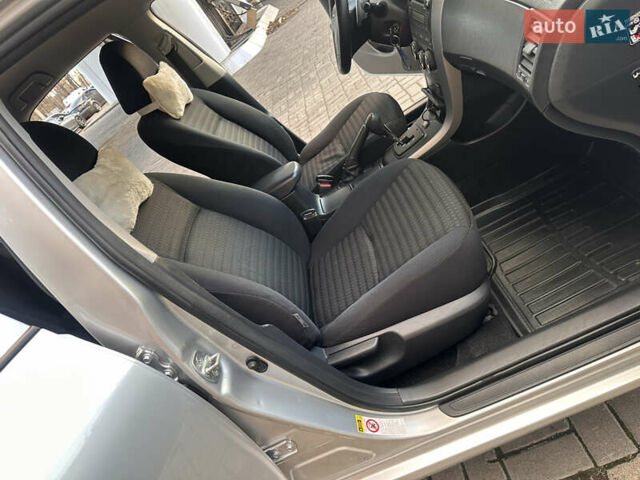 Серый Тойота Королла, объемом двигателя 1.6 л и пробегом 163 тыс. км за 6900 $, фото 22 на Automoto.ua