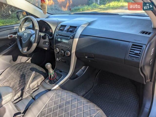 Серый Тойота Королла, объемом двигателя 1.4 л и пробегом 330 тыс. км за 5350 $, фото 11 на Automoto.ua