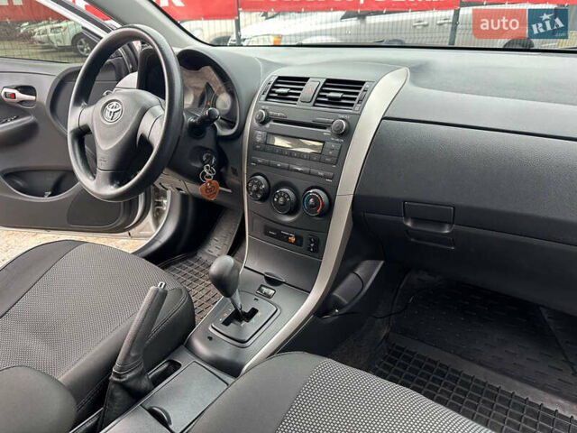 Серый Тойота Королла, объемом двигателя 1.59 л и пробегом 170 тыс. км за 6500 $, фото 23 на Automoto.ua