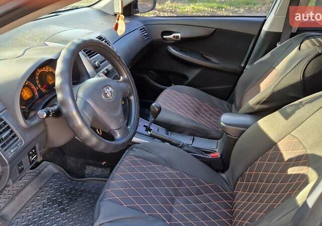 Серый Тойота Королла, объемом двигателя 1.6 л и пробегом 180 тыс. км за 5500 $, фото 10 на Automoto.ua