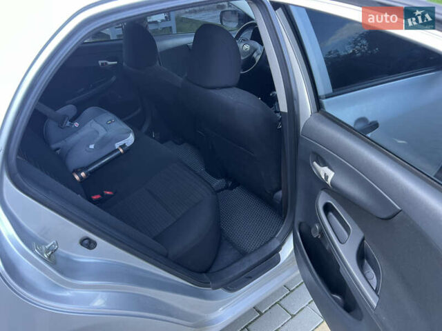 Серый Тойота Королла, объемом двигателя 1.6 л и пробегом 160 тыс. км за 6700 $, фото 6 на Automoto.ua