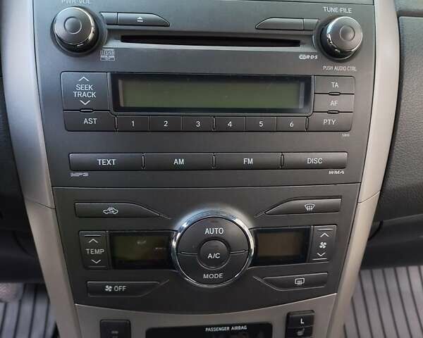 Серый Тойота Королла, объемом двигателя 1.4 л и пробегом 300 тыс. км за 6250 $, фото 3 на Automoto.ua