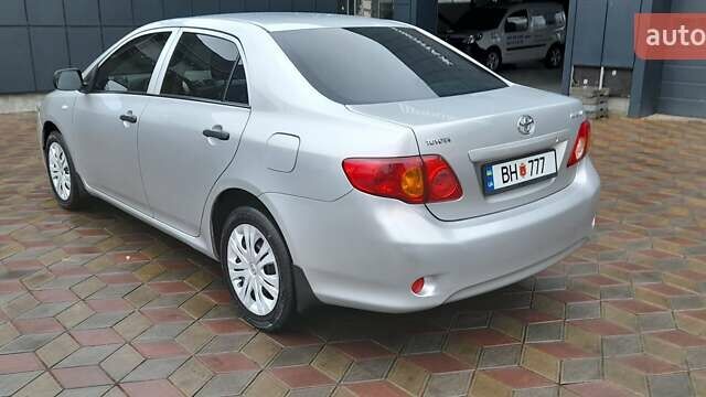 Серый Тойота Королла, объемом двигателя 1.6 л и пробегом 174 тыс. км за 6900 $, фото 4 на Automoto.ua