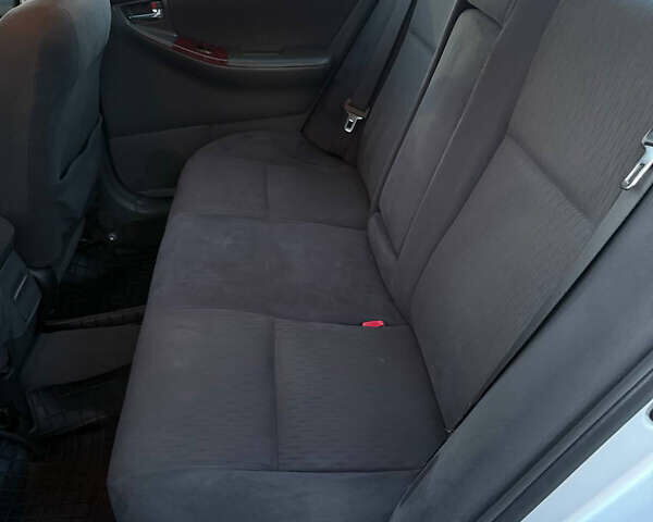 Сірий Тойота Королла, об'ємом двигуна 1.8 л та пробігом 123 тис. км за 6500 $, фото 27 на Automoto.ua