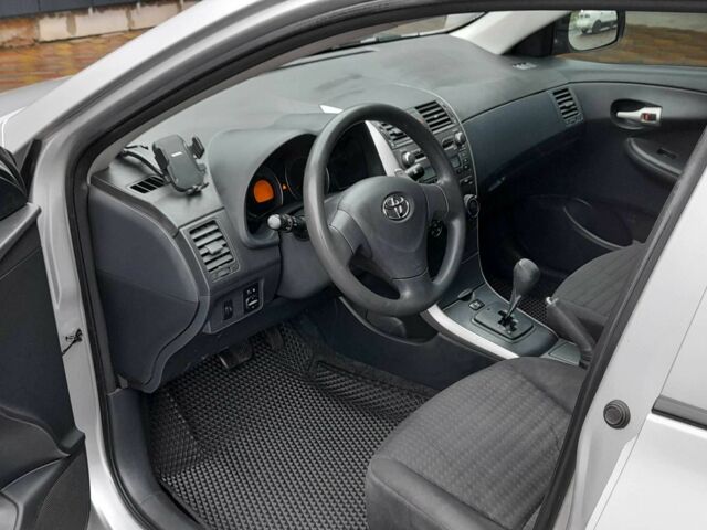 Сірий Тойота Королла, об'ємом двигуна 1.6 л та пробігом 174 тис. км за 6900 $, фото 13 на Automoto.ua