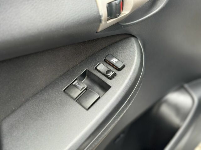 Серый Тойота Королла, объемом двигателя 1.6 л и пробегом 170 тыс. км за 6700 $, фото 17 на Automoto.ua