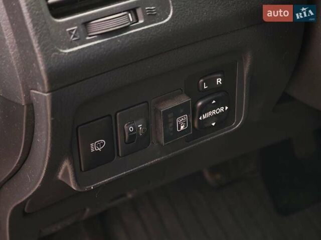 Серый Тойота Королла, объемом двигателя 1.6 л и пробегом 251 тыс. км за 6690 $, фото 22 на Automoto.ua