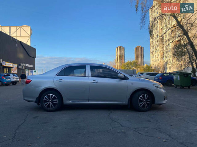 Серый Тойота Королла, объемом двигателя 1.6 л и пробегом 250 тыс. км за 5800 $, фото 3 на Automoto.ua