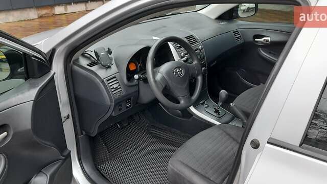 Серый Тойота Королла, объемом двигателя 1.6 л и пробегом 174 тыс. км за 6900 $, фото 15 на Automoto.ua