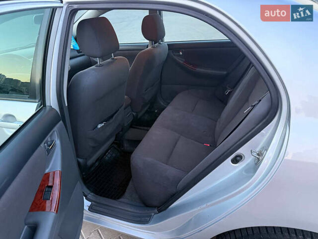 Сірий Тойота Королла, об'ємом двигуна 1.8 л та пробігом 123 тис. км за 6500 $, фото 28 на Automoto.ua