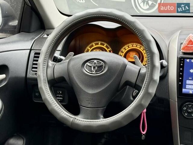 Серый Тойота Королла, объемом двигателя 1.6 л и пробегом 236 тыс. км за 6500 $, фото 13 на Automoto.ua