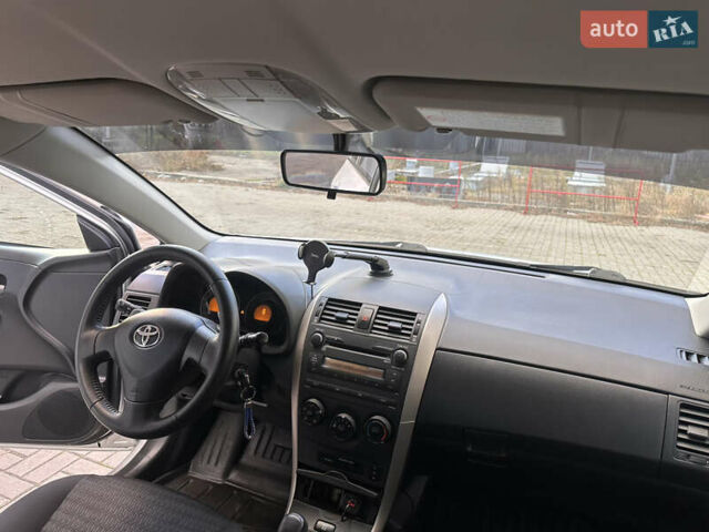 Серый Тойота Королла, объемом двигателя 1.6 л и пробегом 163 тыс. км за 6900 $, фото 24 на Automoto.ua