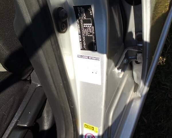 Сірий Тойота Королла, об'ємом двигуна 1.6 л та пробігом 292 тис. км за 5100 $, фото 7 на Automoto.ua