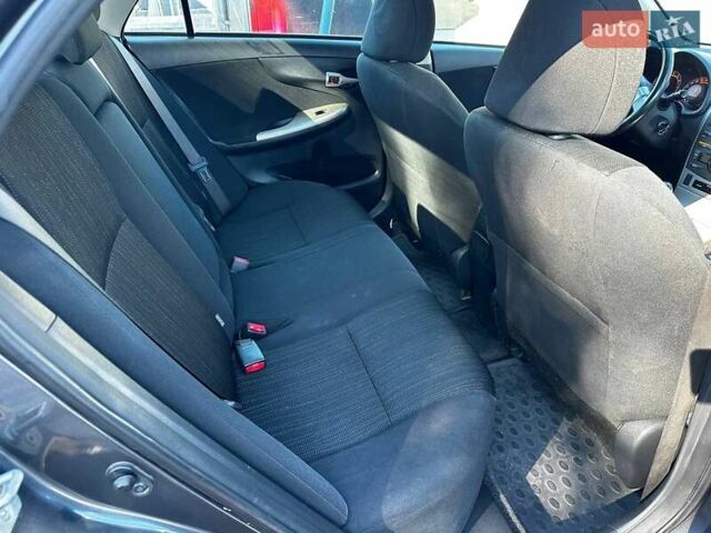Серый Тойота Королла, объемом двигателя 1.6 л и пробегом 263 тыс. км за 6333 $, фото 11 на Automoto.ua