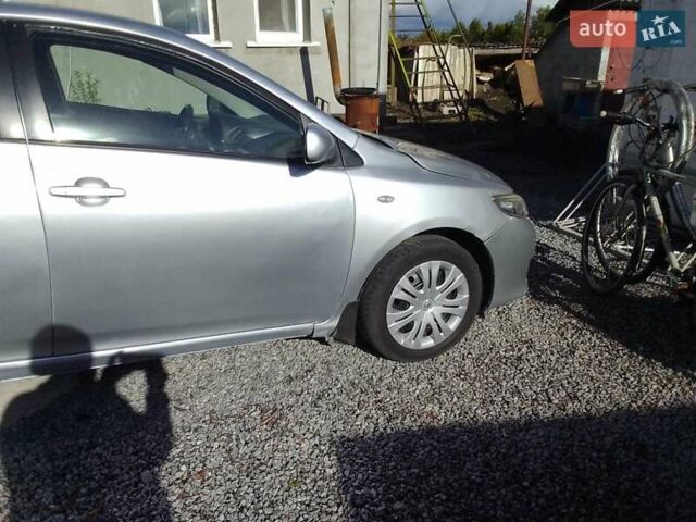 Сірий Тойота Королла, об'ємом двигуна 1.6 л та пробігом 292 тис. км за 5100 $, фото 14 на Automoto.ua
