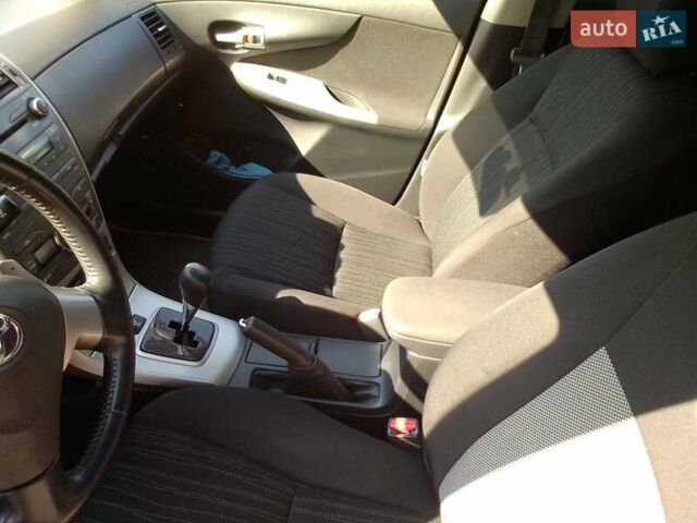 Сірий Тойота Королла, об'ємом двигуна 1.6 л та пробігом 292 тис. км за 5100 $, фото 10 на Automoto.ua