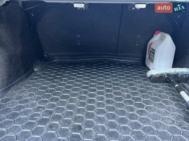 Серый Тойота Королла, объемом двигателя 1.6 л и пробегом 160 тыс. км за 6700 $, фото 3 на Automoto.ua