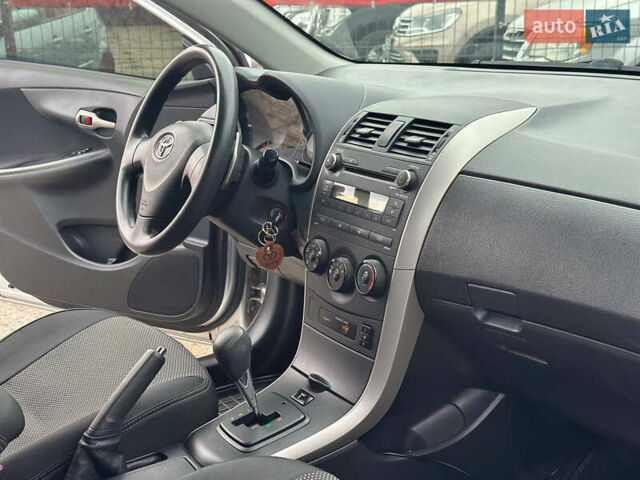 Серый Тойота Королла, объемом двигателя 1.59 л и пробегом 170 тыс. км за 6500 $, фото 21 на Automoto.ua