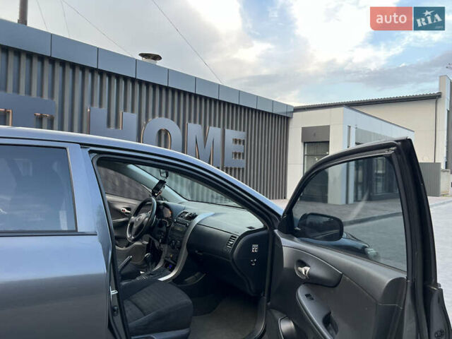 Серый Тойота Королла, объемом двигателя 1.6 л и пробегом 212 тыс. км за 6499 $, фото 26 на Automoto.ua