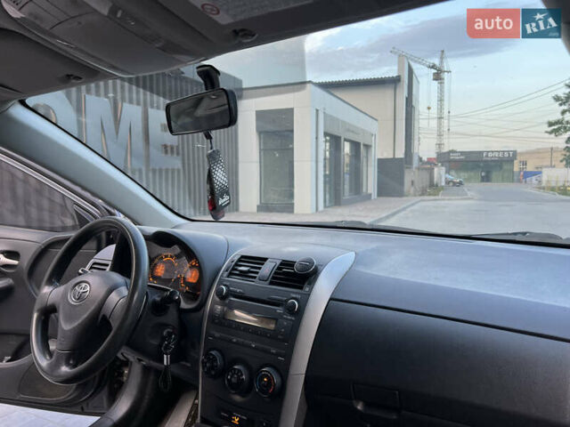 Серый Тойота Королла, объемом двигателя 1.6 л и пробегом 212 тыс. км за 6499 $, фото 28 на Automoto.ua
