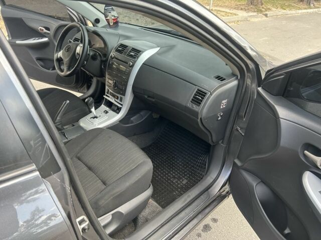 Серый Тойота Королла, объемом двигателя 1.6 л и пробегом 240 тыс. км за 5500 $, фото 8 на Automoto.ua