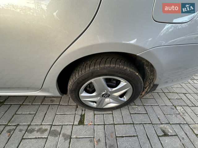 Серый Тойота Королла, объемом двигателя 1.6 л и пробегом 163 тыс. км за 6900 $, фото 28 на Automoto.ua