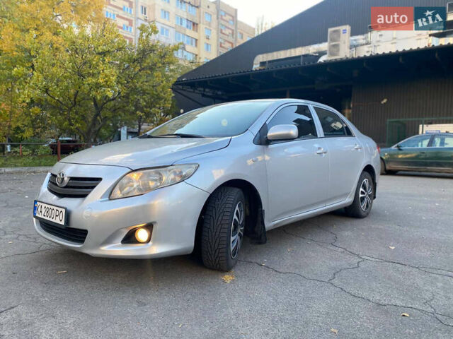 Сірий Тойота Королла, об'ємом двигуна 1.6 л та пробігом 250 тис. км за 6400 $, фото 1 на Automoto.ua