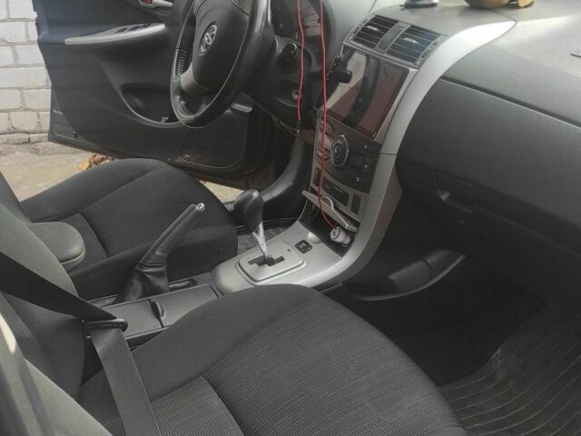 Серый Тойота Королла, объемом двигателя 1.6 л и пробегом 280 тыс. км за 6500 $, фото 8 на Automoto.ua