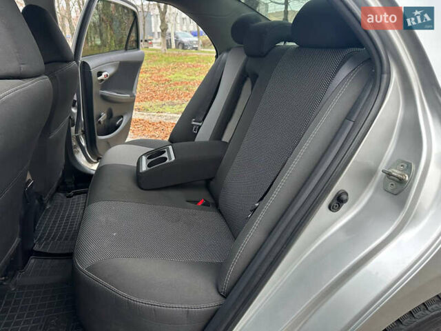 Серый Тойота Королла, объемом двигателя 1.59 л и пробегом 170 тыс. км за 6500 $, фото 18 на Automoto.ua