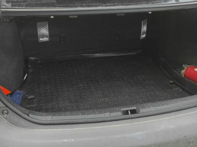 Серый Тойота Королла, объемом двигателя 1.6 л и пробегом 280 тыс. км за 6500 $, фото 6 на Automoto.ua