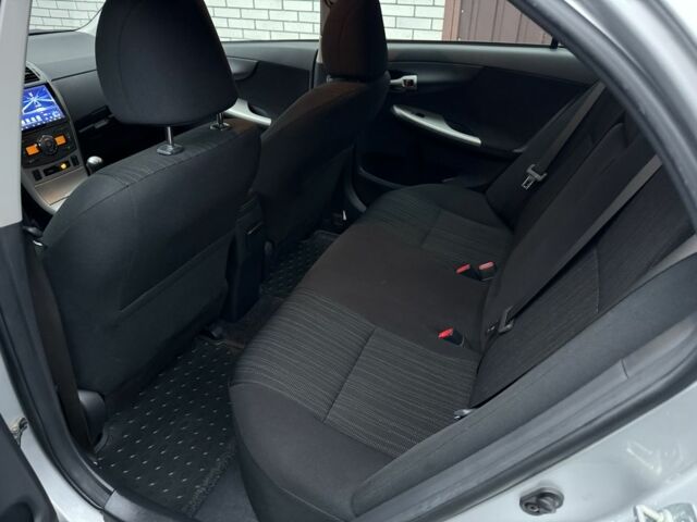 Сірий Тойота Королла, об'ємом двигуна 1.6 л та пробігом 131 тис. км за 8200 $, фото 7 на Automoto.ua