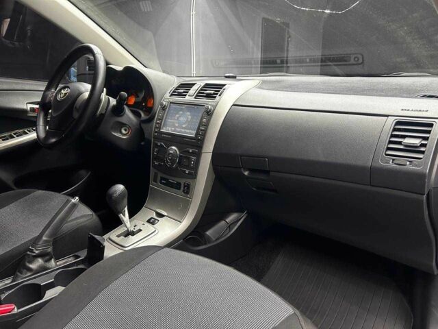 Сірий Тойота Королла, об'ємом двигуна 1.6 л та пробігом 223 тис. км за 5700 $, фото 17 на Automoto.ua