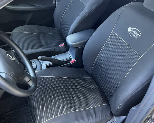 Серый Тойота Королла, объемом двигателя 1.6 л и пробегом 218 тыс. км за 6950 $, фото 16 на Automoto.ua