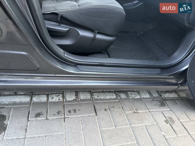 Сірий Тойота Королла, об'ємом двигуна 1.6 л та пробігом 189 тис. км за 7100 $, фото 17 на Automoto.ua