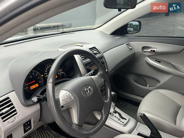 Серый Тойота Королла, объемом двигателя 1.8 л и пробегом 135 тыс. км за 7950 $, фото 16 на Automoto.ua