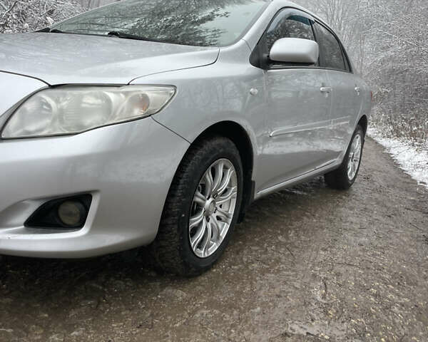 Серый Тойота Королла, объемом двигателя 1.59 л и пробегом 223 тыс. км за 6300 $, фото 4 на Automoto.ua