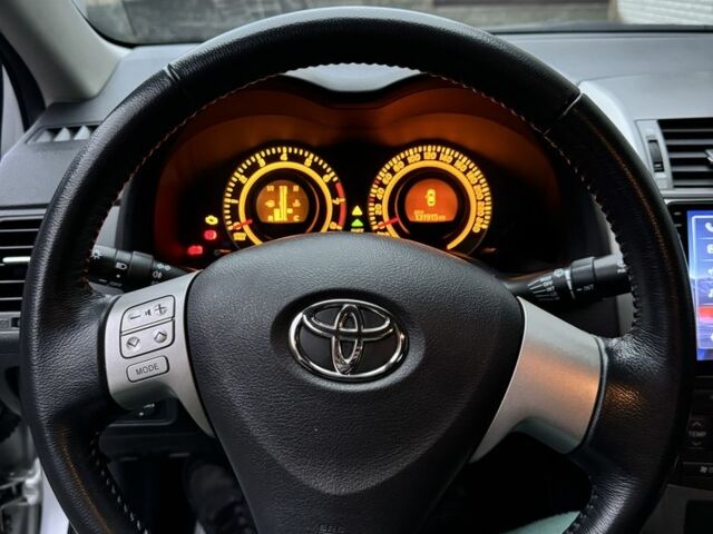 Сірий Тойота Королла, об'ємом двигуна 1.6 л та пробігом 131 тис. км за 8200 $, фото 14 на Automoto.ua