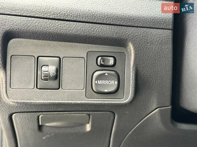 Серый Тойота Королла, объемом двигателя 1.6 л и пробегом 160 тыс. км за 7495 $, фото 17 на Automoto.ua