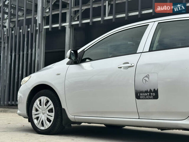 Серый Тойота Королла, объемом двигателя 1.6 л и пробегом 160 тыс. км за 7495 $, фото 7 на Automoto.ua