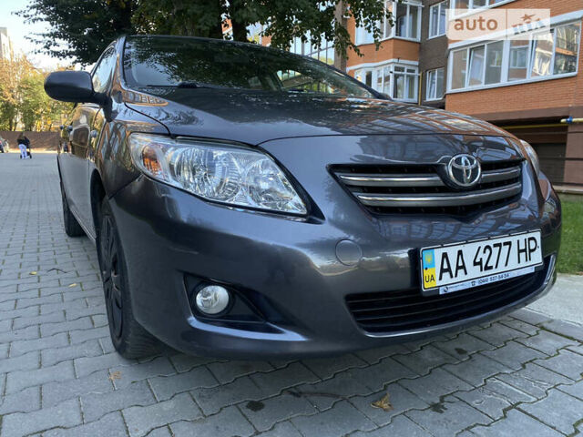 Серый Тойота Королла, объемом двигателя 1.6 л и пробегом 277 тыс. км за 5900 $, фото 2 на Automoto.ua