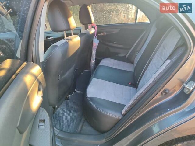Сірий Тойота Королла, об'ємом двигуна 1.6 л та пробігом 233 тис. км за 6700 $, фото 7 на Automoto.ua