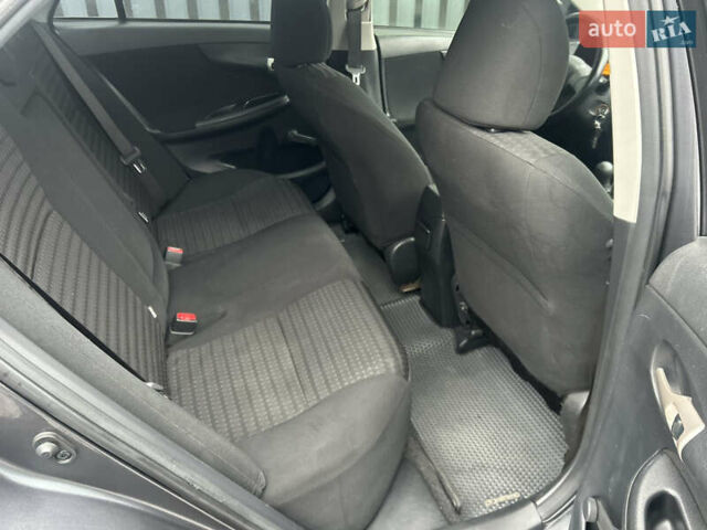 Сірий Тойота Королла, об'ємом двигуна 1.6 л та пробігом 287 тис. км за 5999 $, фото 25 на Automoto.ua