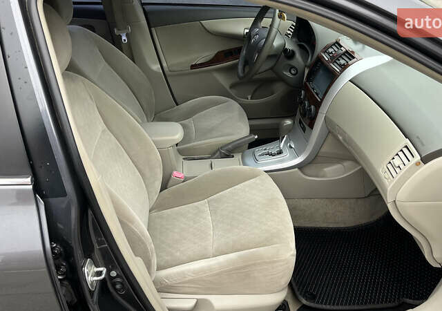 Серый Тойота Королла, объемом двигателя 1.6 л и пробегом 130 тыс. км за 7500 $, фото 10 на Automoto.ua