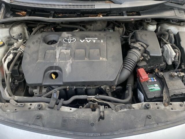 Серый Тойота Королла, объемом двигателя 1.6 л и пробегом 350 тыс. км за 3544 $, фото 11 на Automoto.ua