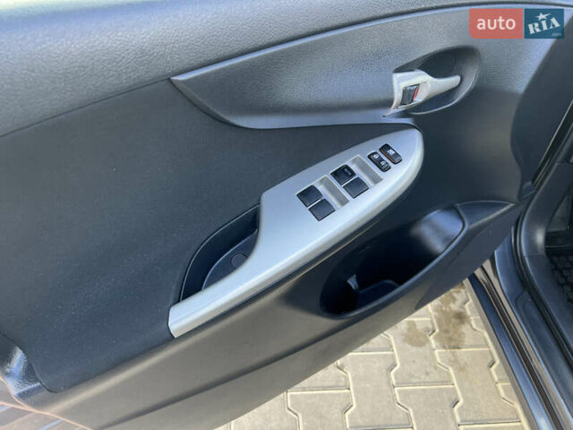 Сірий Тойота Королла, об'ємом двигуна 1.6 л та пробігом 213 тис. км за 7699 $, фото 32 на Automoto.ua