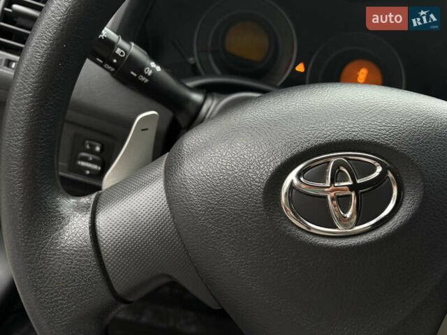 Серый Тойота Королла, объемом двигателя 1.6 л и пробегом 44 тыс. км за 8300 $, фото 23 на Automoto.ua